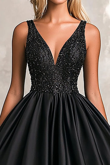 Robe de bal longue en satin noir trapèze scintillante à col en V avec paillettes